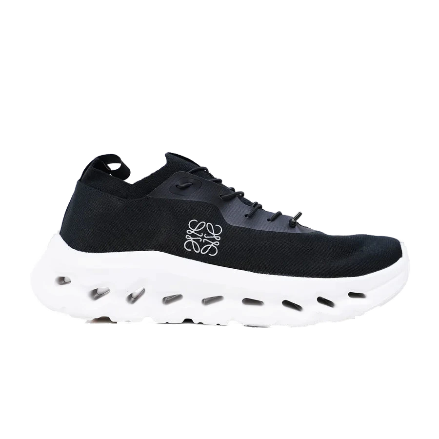 On Cloudtilt x Loewe 2.0