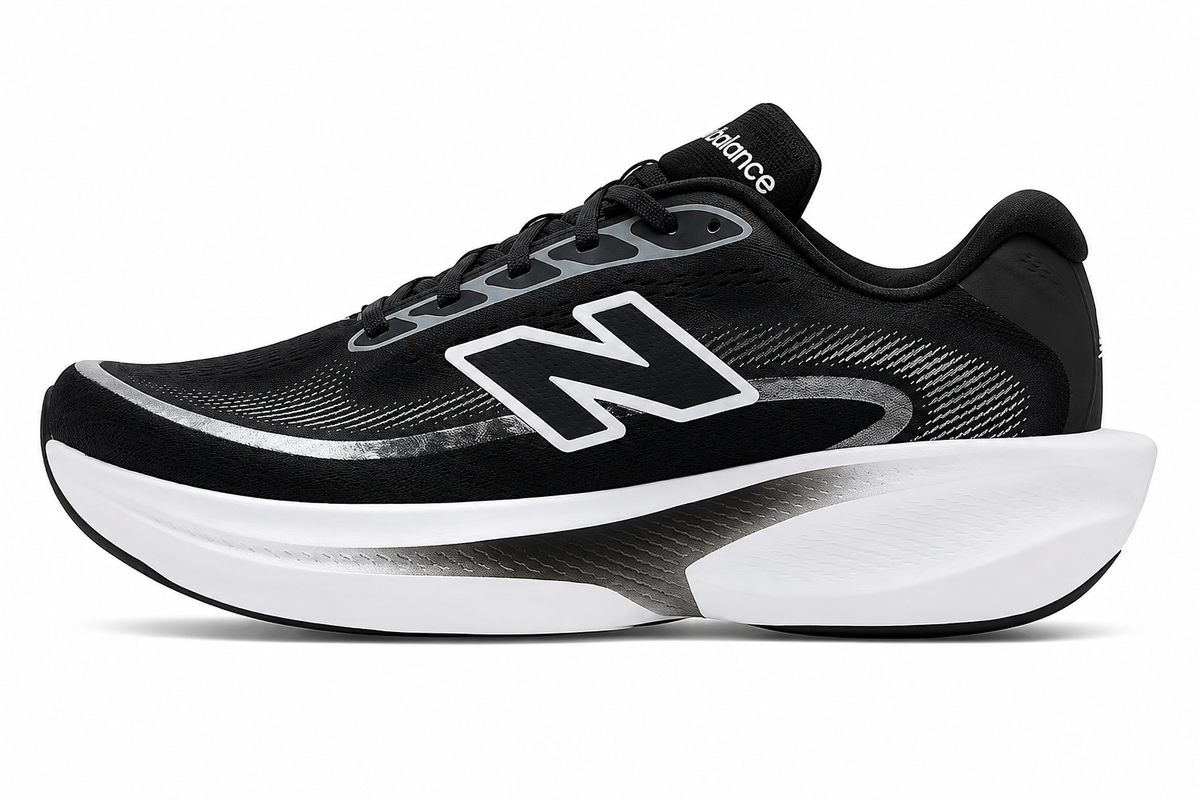 New Balance Ellipse in black and white, heel and collar detail
